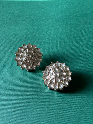 Zuhaina Kundan Studs