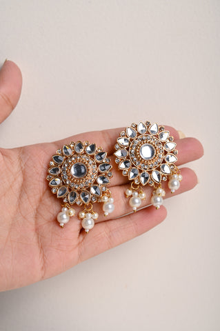 Phool Kundan Studs