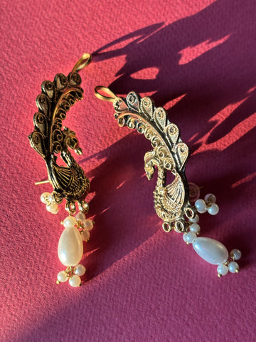 Mor-Kahani Earcuff