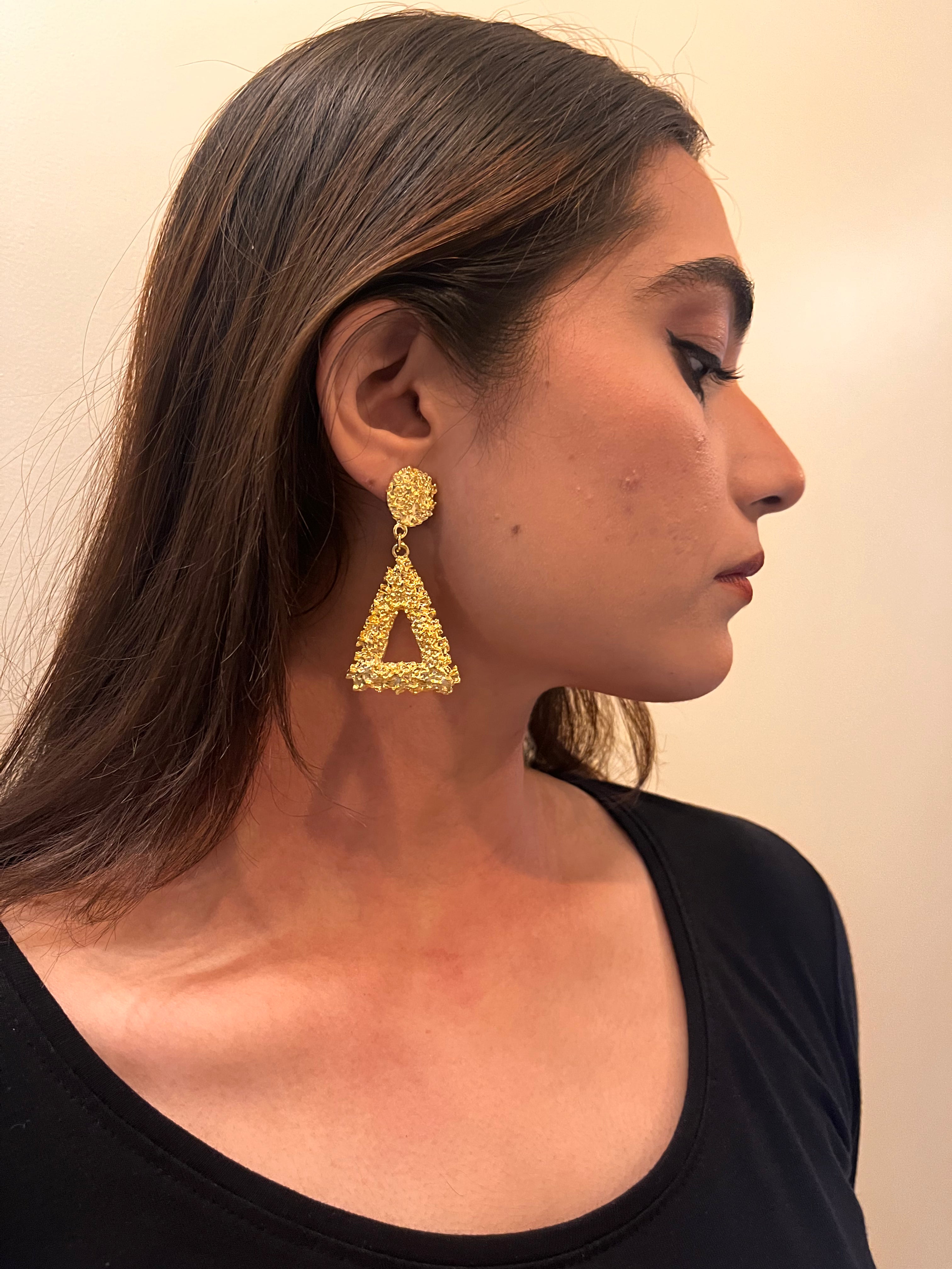 Acapella Earrings (Golden)